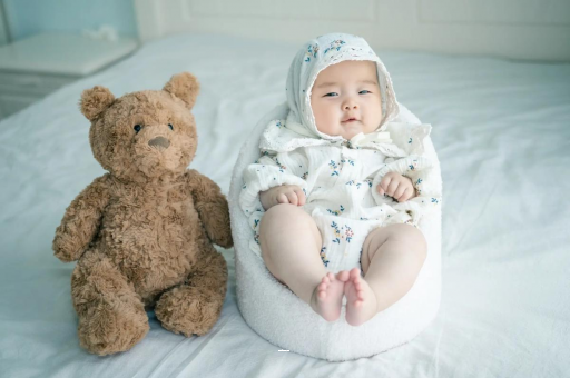 赤峰宝宝挠耳朵是怎么回事 赤峰宝宝挠耳朵是怎么回事